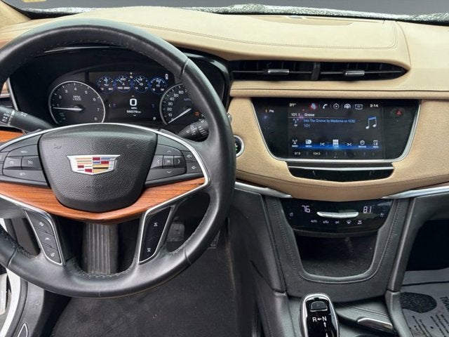 2017 Cadillac XT5 Platinum AWD