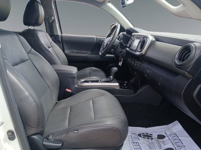2017 Toyota Tacoma SR V6