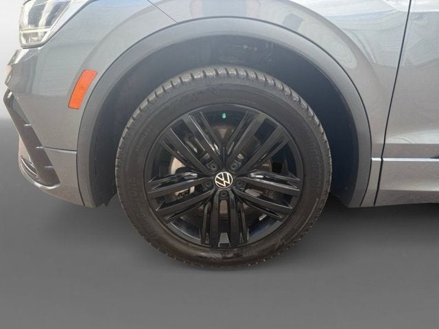 2022 Volkswagen Tiguan SE R-Line Black