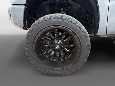 2018 Toyota Tundra 4WD SR5 5.7L V8