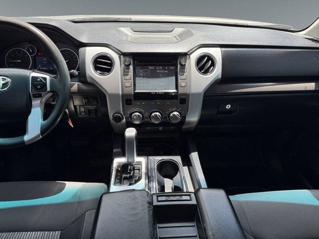 2017 Toyota Tundra 4WD SR5 5.7L V8